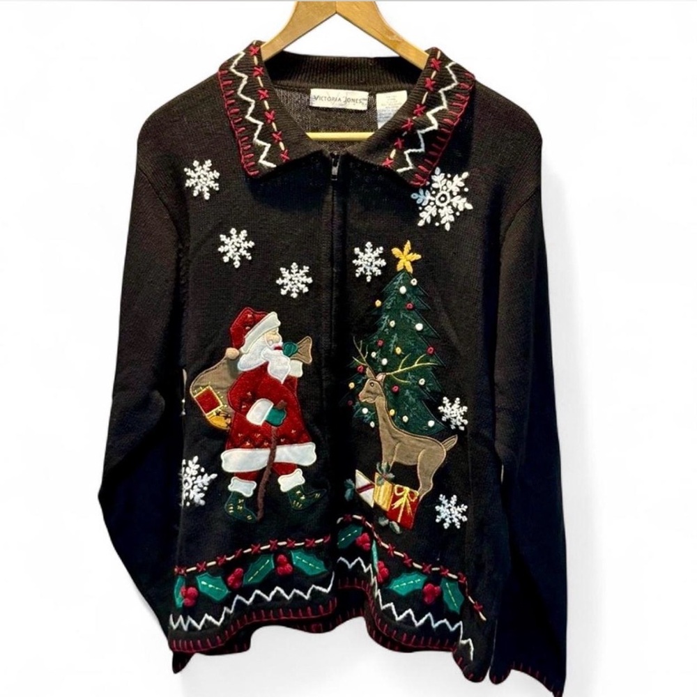 Victoria Jones Cardigan XL Christmas Sweater with Santa and Reindeer P-P 25 L 27
